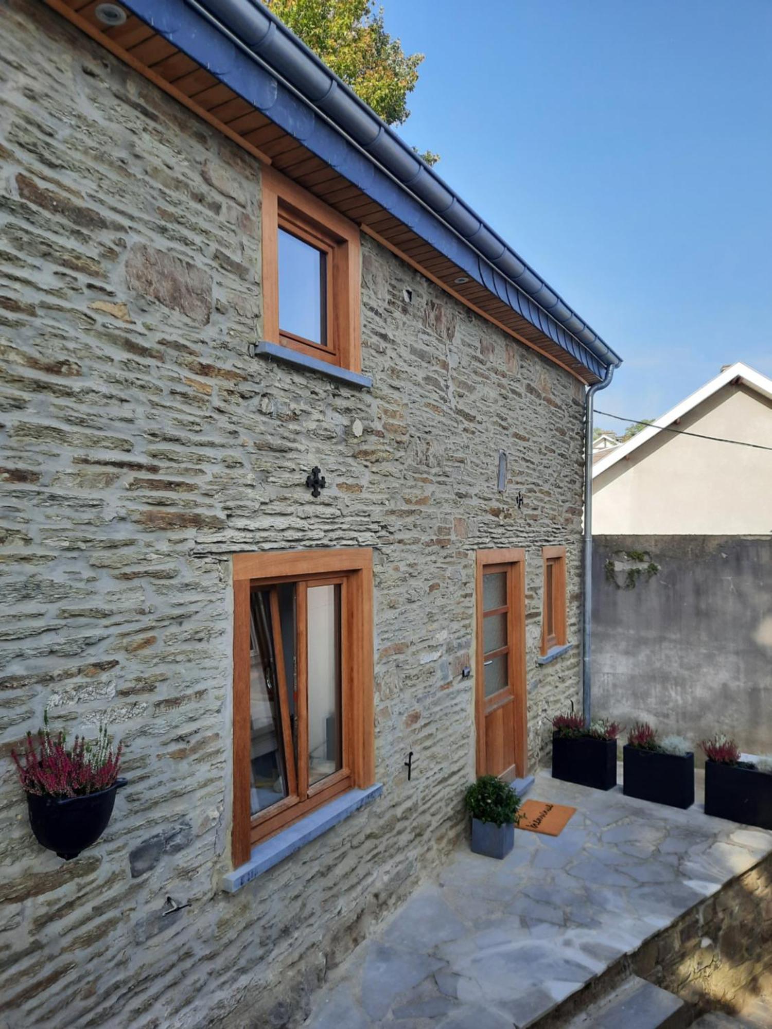 Bulle En Ville Maisonnette De Charme Spa Exterior foto